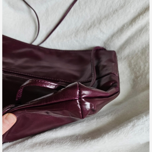 Hobo Ziggy crossbody in Eggplant - Like new - Picture 6 of 8